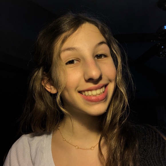 Meet your Posher, Mara - Picture 1 of 1